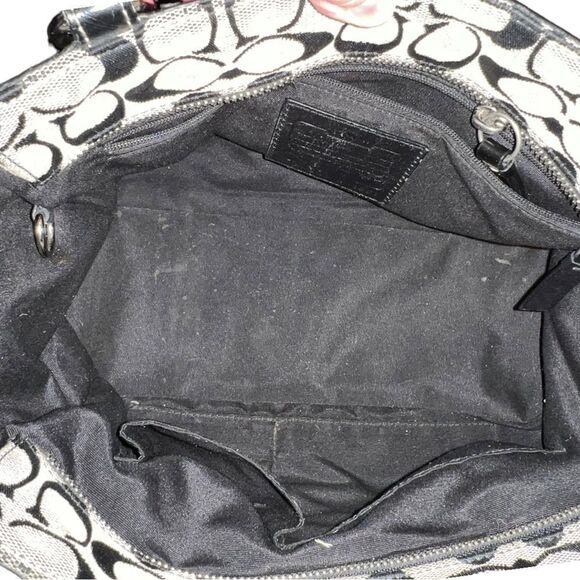 Coach satchel, pleated front design! - Picture 11 of 15